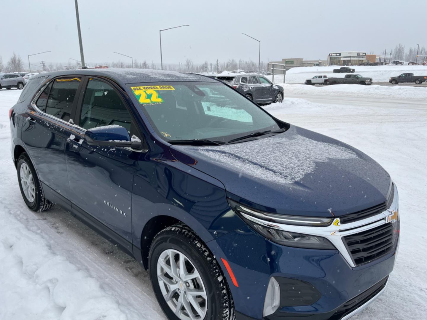 2022 Blue /charcoal cloth Chevrolet Equinox LT (3GNAXUEV5NL) with an 1.5 Turbo inline 4 engine, 6 speed automatic transmission, located at 1960 Industrial Drive, Wasilla, 99654, (907) 274-2277, 61.573475, -149.400146 - Photo#4